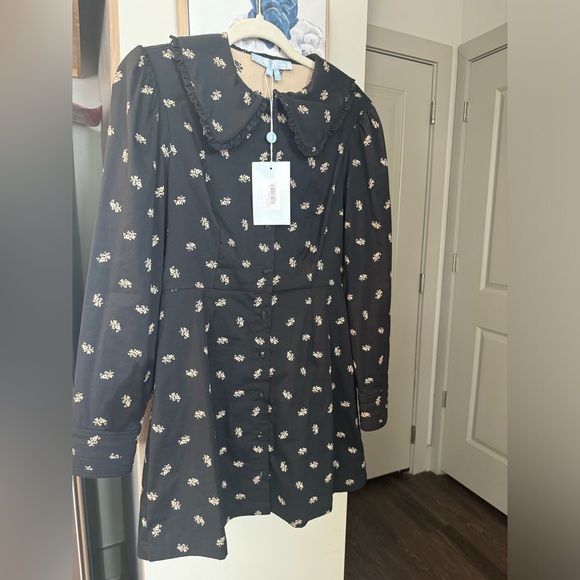 Hill House Hazel - Picture 2 of 7